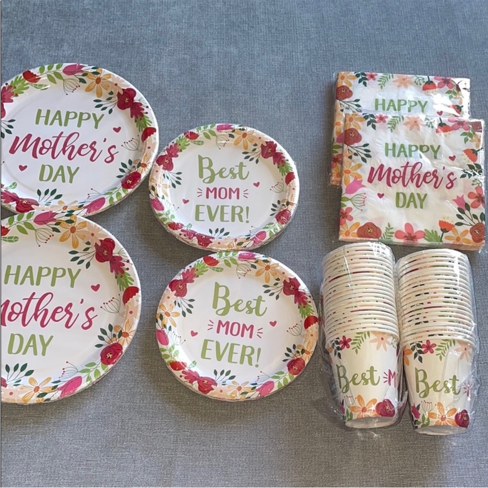 Floral Mother's Day Party Supplies Set